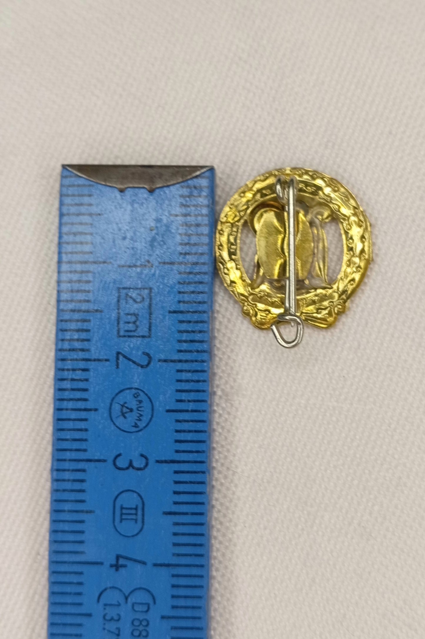 DDR Sportabzeichen Gold (Miniatur) – Anstecknadel / Brosche