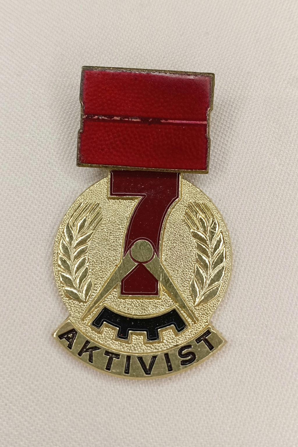 DDR Auszeichnung: "Aktivist des Siebenjahrplanes" (Rote 7)