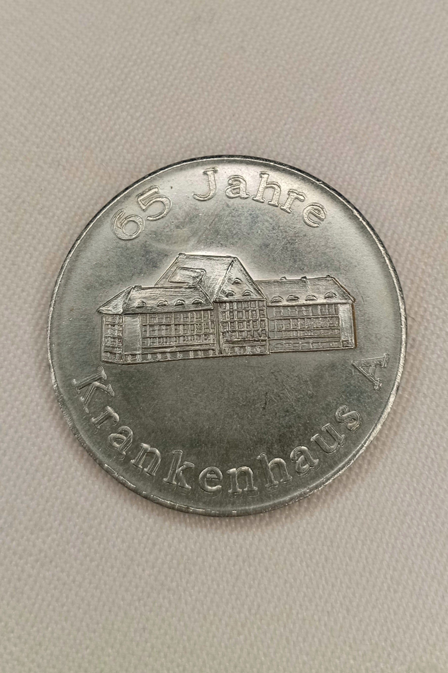 Gedenkmedaille 1995: Krankenhaus Annaberg (EKA) – Richtfest Erweiterungsbau & 65 Jahre Jubiläum