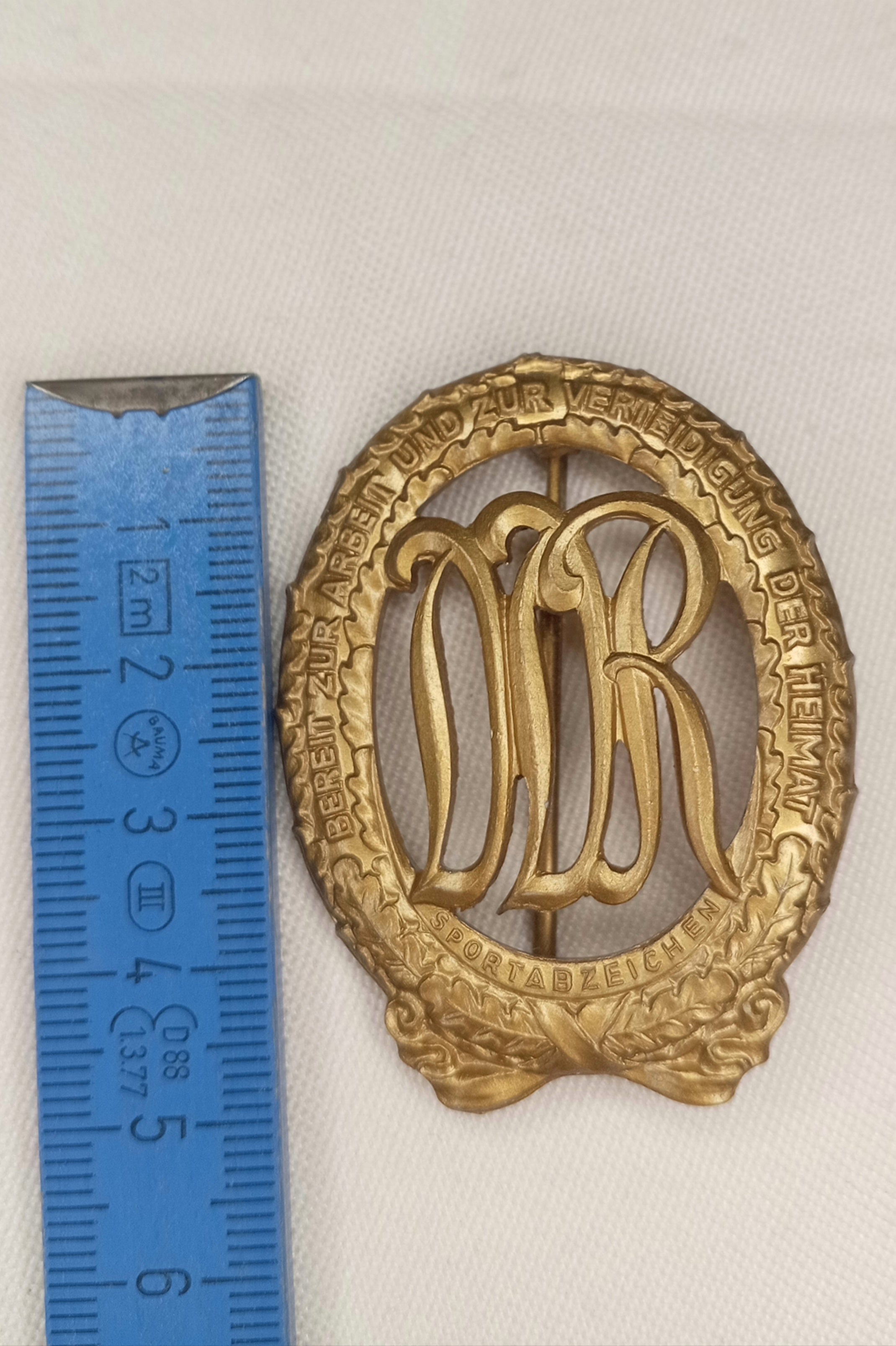 DDR Sportabzeichen (Groß): "BEREIT ZUR ARBEIT UND ZUR VERTEIDIGUNG DER HEIMAT" – Stufe Bronze