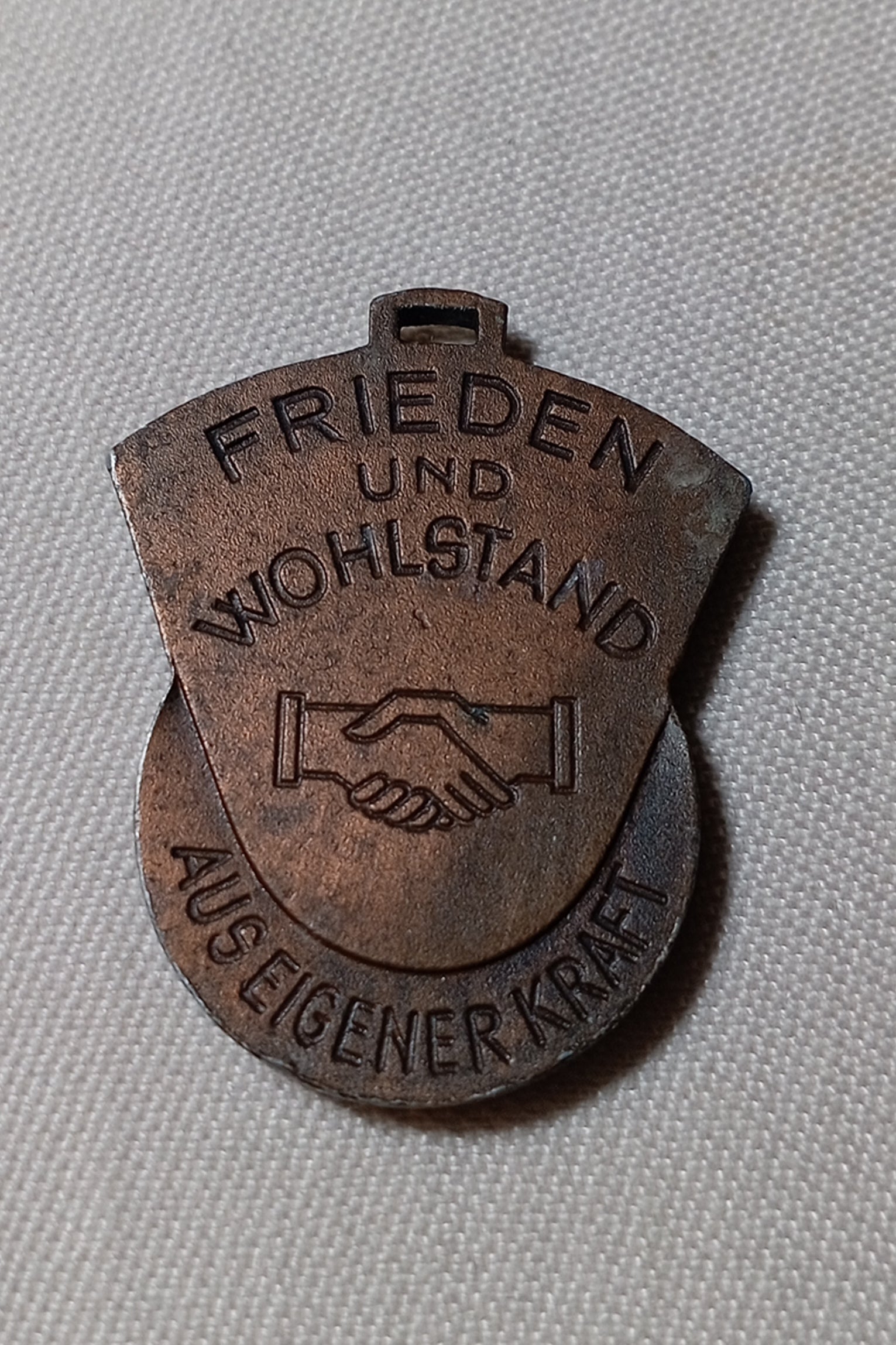 DDR Abzeichen Aktivist des 5 Jahresplans ohne Anstecknadel