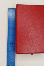 DDR Auszeichnung im Etui: "Kollektiv der sozialistischen Arbeit" – Orden mit Spange & Box