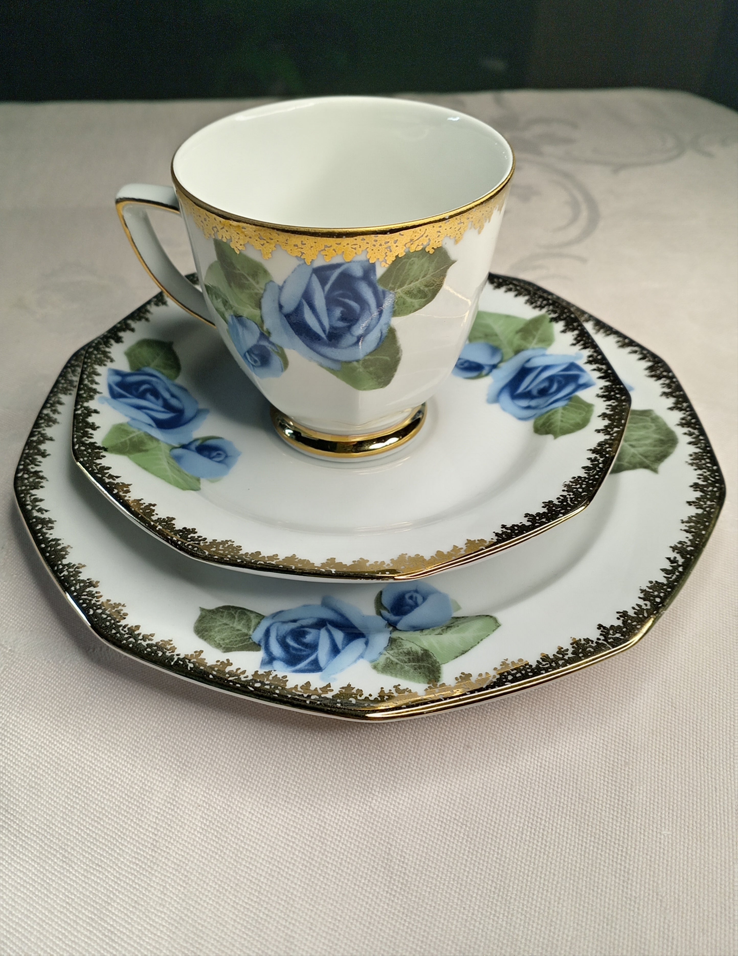 Vintage Sammelgedeck (3-tlg): Winterling Marktleuthen – Blaue Rosen & Goldspitze