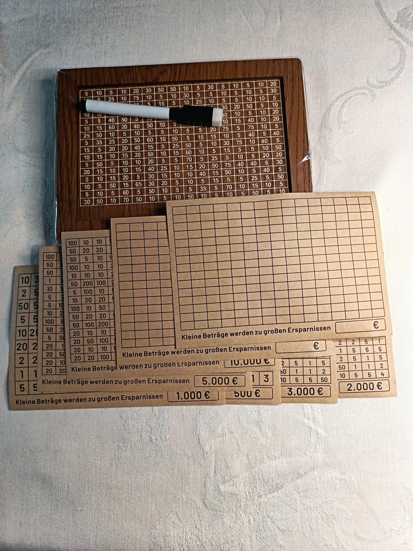 Retro Holz-Spardose mit Spar-Challenge | Ziel 500€ - 10.000€ | Wiederverwendbar inkl. Marker
