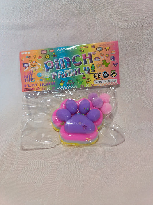 Pinch Family Quetsch-Pfote – Squishy Fidget mit Mini-Bällchen | NEU