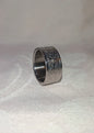 Edelstahl Bandring mit Gecko-Motiv | Silber-Optik | Ring mit Echsen-Prägung